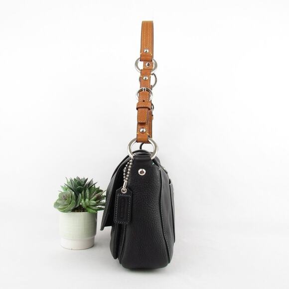 Authentic Coach Black Leather Buckle Flap Shoulder Bag - Picture 4 of 8